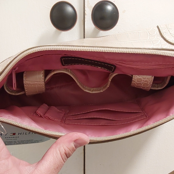 NWT Y2K Tommy Hilfiger " Picture That" Top zip purse - Picture 5 of 5